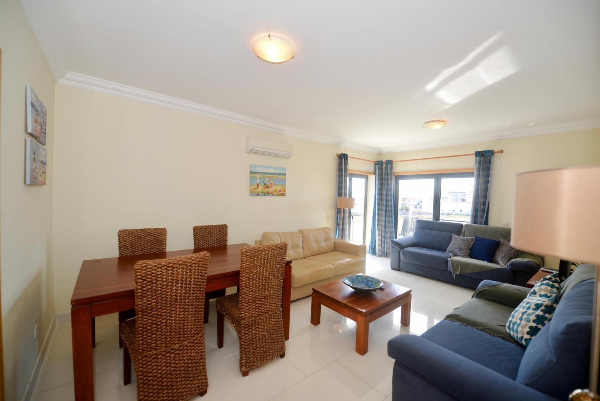 Pebble - 1 Bedroom Apartment Sleeps 5 With Pool & Tennis Court São Martinho do Porto Exteriör bild