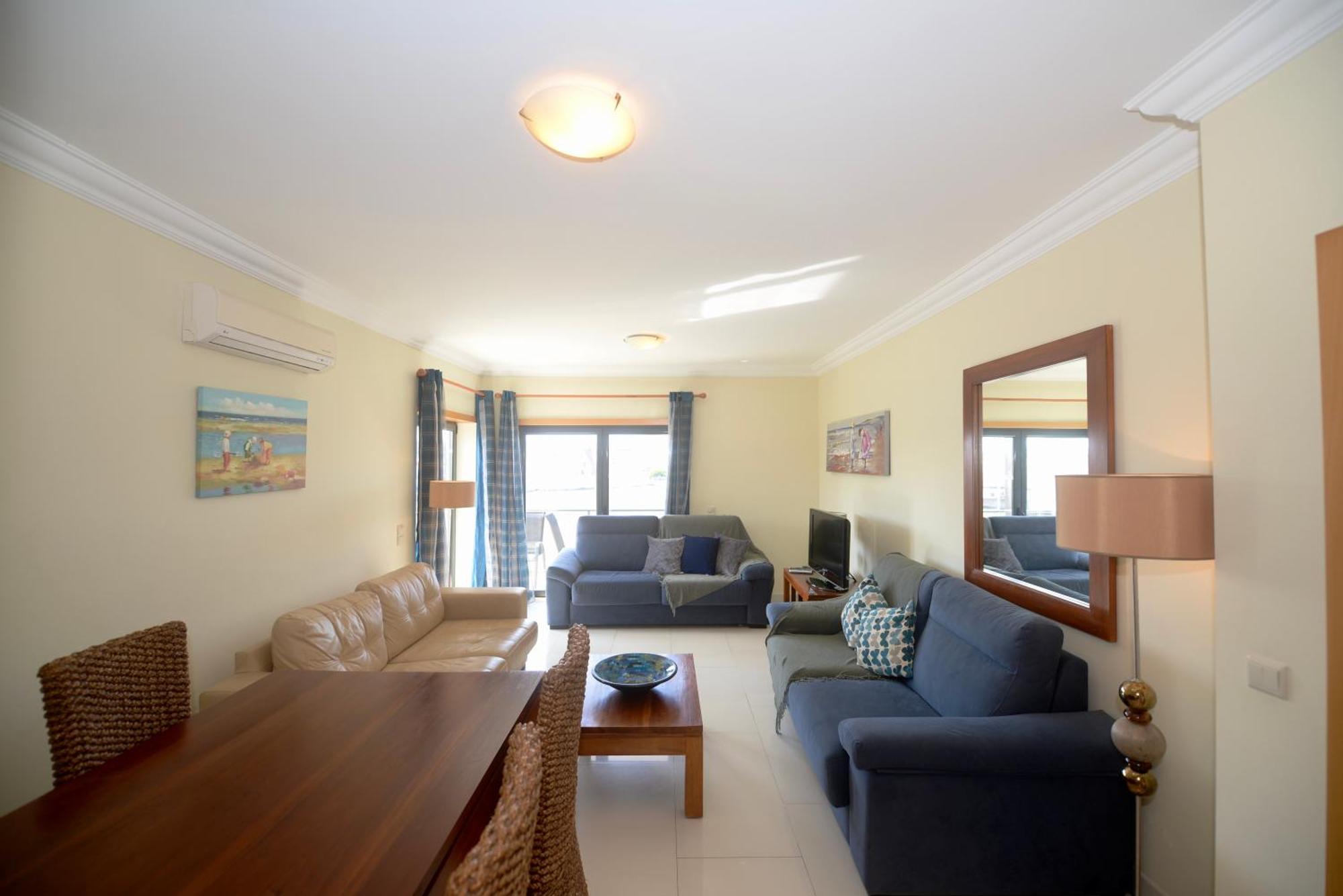 Pebble - 1 Bedroom Apartment Sleeps 5 With Pool & Tennis Court São Martinho do Porto Exteriör bild
